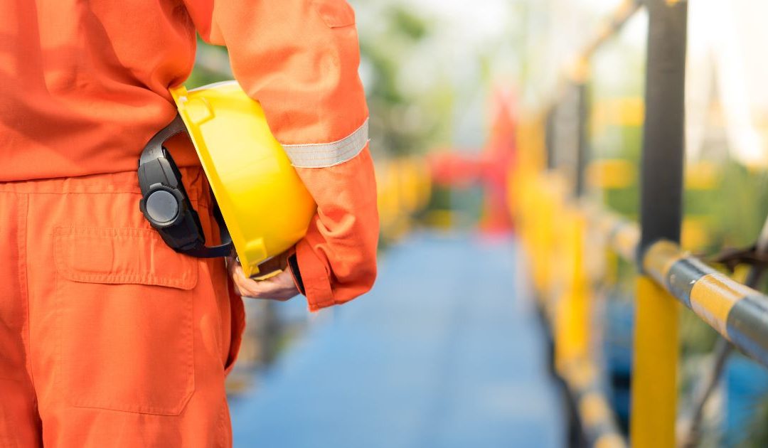 Czym różni się odzież robocza od ochronnej?